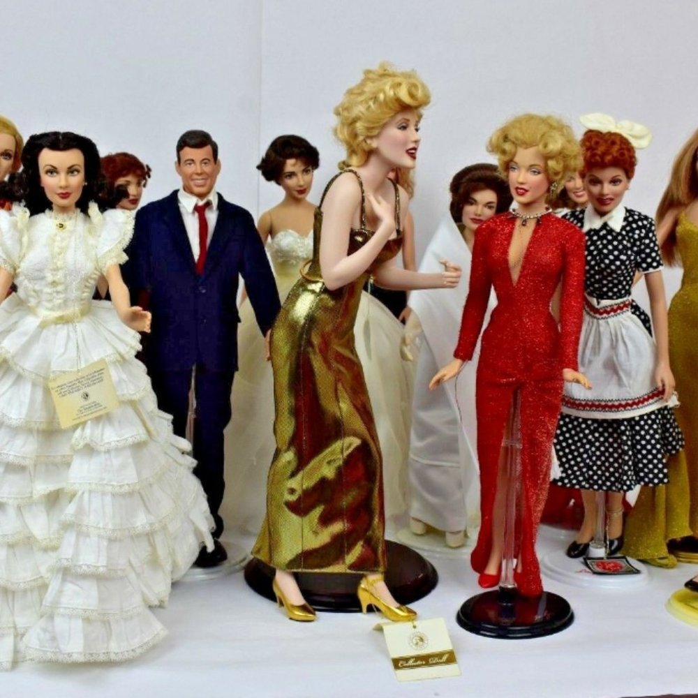 Franklin Mint Dolls Excellent Condition Marilyn Monroe, Elizabeth Lot of 13 TAGS